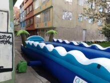 PISTA INFLABLE JABONOSA OLA TROPICAL