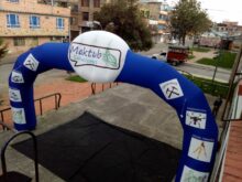 ARCO INFLABLE RECTANGULAR CON COLCHÓN