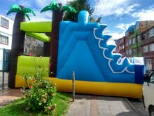 TOBOGÁN INFLABLE MUNDO ACUÁTICO