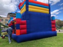 TOBOGÁN INFLABLE HEROES EN ACCIÓN