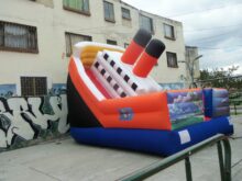TOBOGÁN INFLABLE TEMÁTICO TITANIC