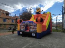 TOBOGÁN INFLABLE TEMÁTICO MINIONS